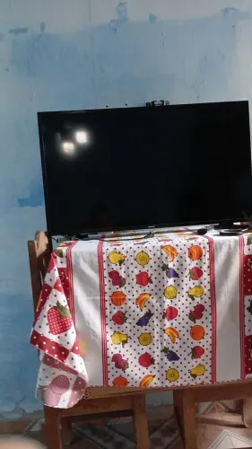 Tv 43 polegadas Samsung com defeito de imagem mais tem som