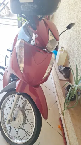 moto em otimo estado de consevaçao