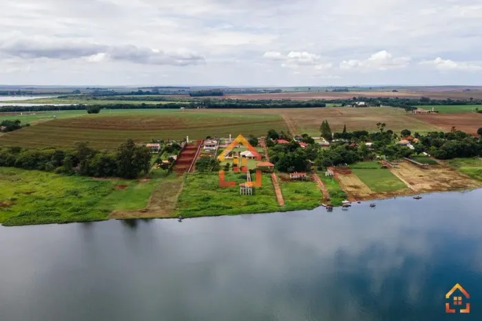 Chácara à venda em Primeiro de Maio, com 6 quartos, com 5949 m² por R$ 2.150.000,00