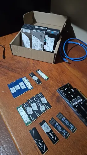 Lote 7 SSDs SATA 2.5'