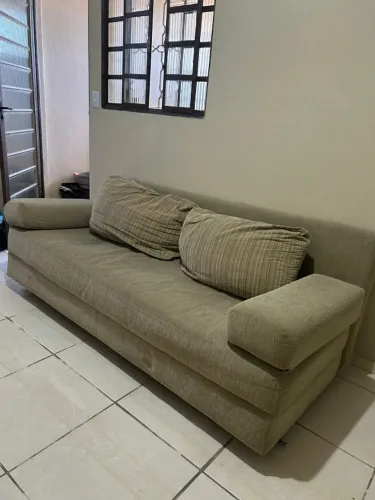 Excelente sofá cama! muito conservado e muito confortável.Preço de desapego!