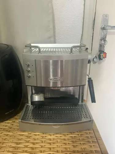 Cafeteira expressa DeLonghi