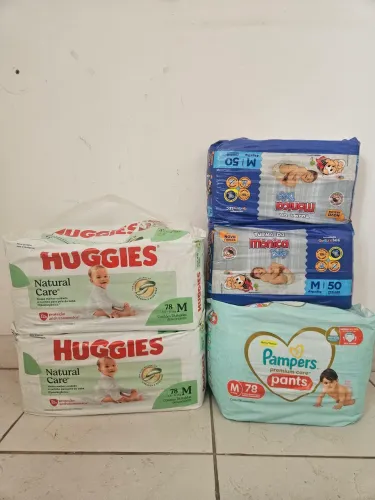 Fraldas Huggies Pumpers e Turma da Monica