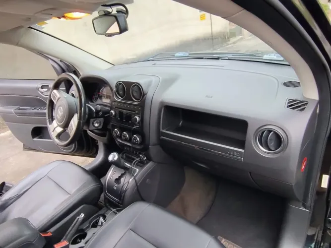 Jeep Compass Sport 2.0 16V 156cv 5P 2013