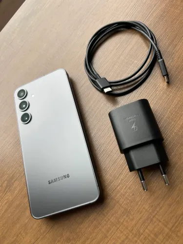 Celular Samsung Galaxy S24 Plus 256GB | 12GB RAM | QHD+ 120Hz | Estado de Novo