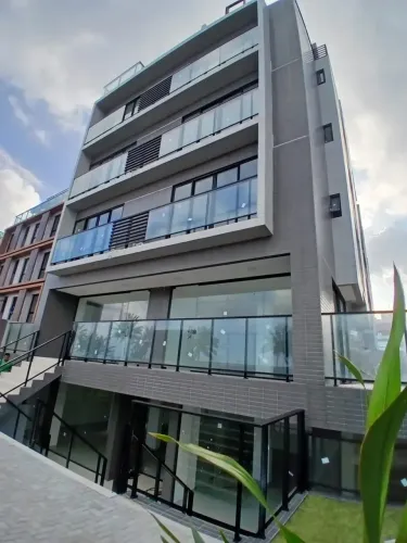 REPASSE DE UM FLAT BEIRA MAR DO INTERMARES. C/18,05m² NORTE 5º Andar