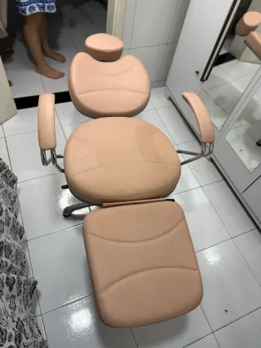 Cadeira Estética / Odontológica Reclinável completa 