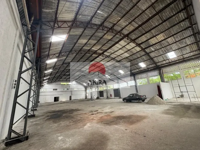 Alugo galpão industrial 2.600 m² ZUPI-1 em Cumbica!!
