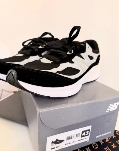 Tênis New Balance 990 42/43