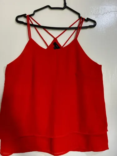 blusa regata feminina vermelha/laranja da marca Aishty