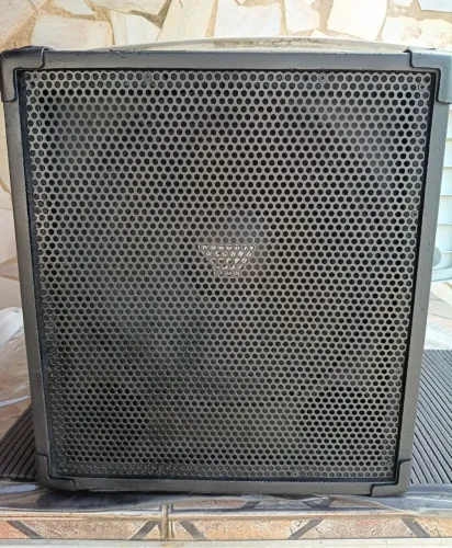 Caixa sub passiva 15pol 600W RMS