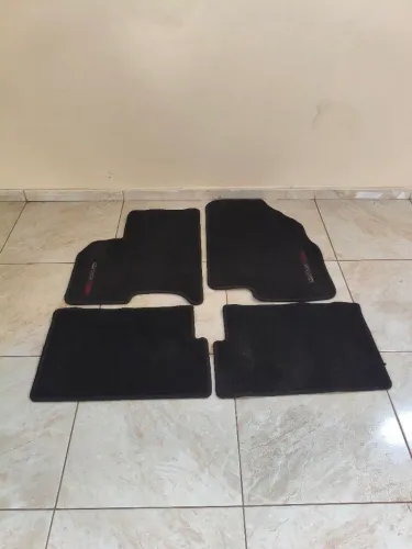 KIT / TAPETES TIGGO 7 SPORT 2026