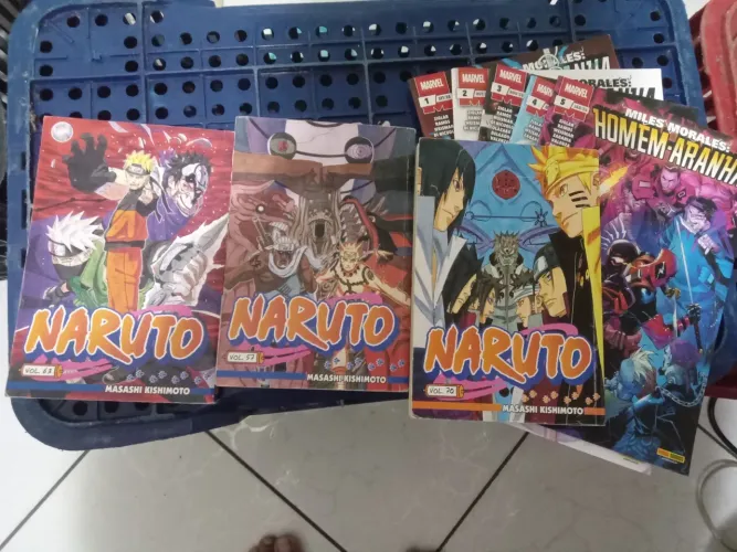 Hq e quadrinhos variados olhar a descrição