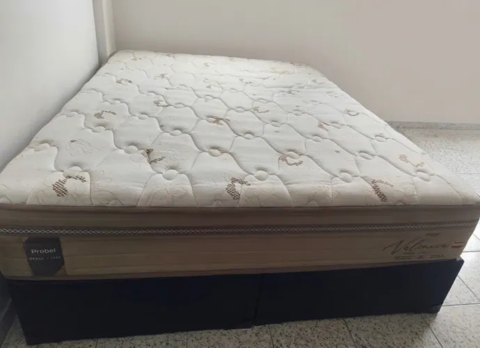 Cama box queen seminova lavadoura *