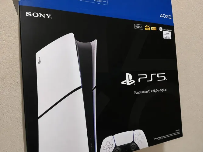 PlayStation 5 slim de 825 gigas