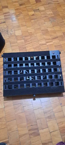 Pedalboard articulado CFD 46x35 + elétrica + jack + bag