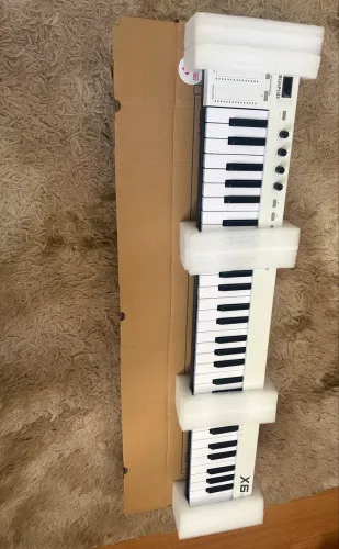Teclado Controlador Midi Usb Amw X6 Mini 61 Teclas