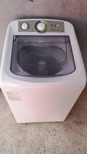 Máquina de lavar 8kg em ótimo estado de uso 