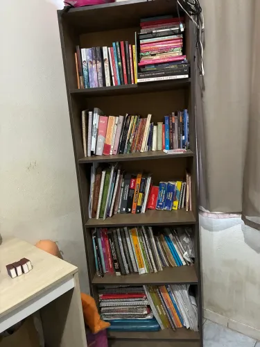 Estante de livros MDF