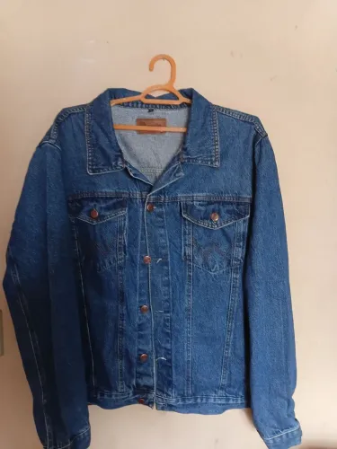 Jaqueta Jeans. ORIGINAL WRANGLER. PARCERIA COM A PERNAMBUCANAS. TAMANHO G. PERFEITA.