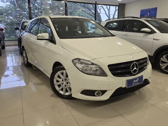 Mercedes-Benz Classe B 200 2.0 136cv Aut. 2013