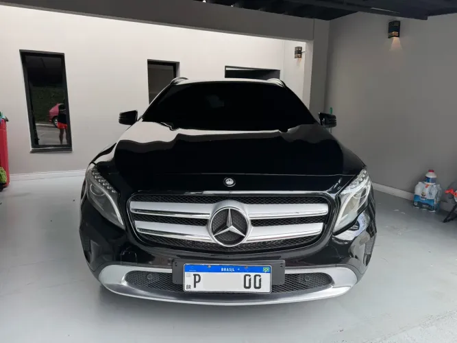 Mercedes-Benz GLA 200 Adv. 1.6/1.6 TB 16V Flex Aut. 2015