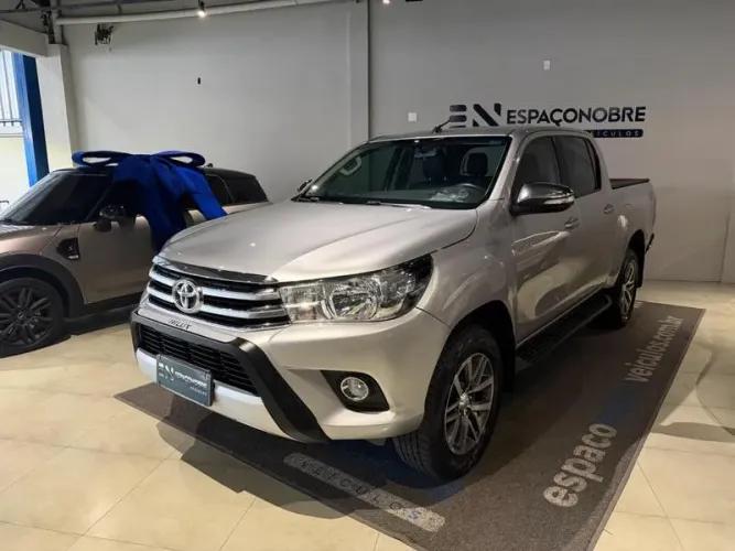 Toyota Hilux CD SRV 4X4 2.8 TDI Diesel Aut. 2017