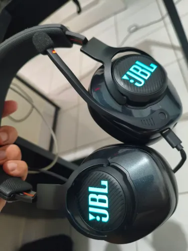 Fone gamer JBL Quantum 400