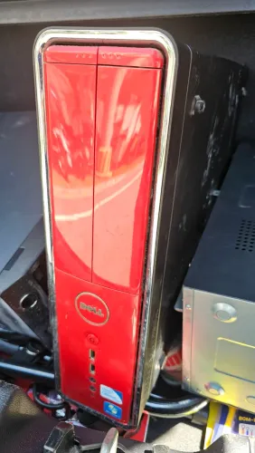 Lote Pc Celeron (apenas placa mãe, processador e carcaça)