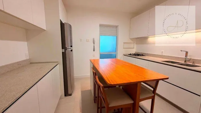 Apartamento com 3 dormitórios para alugar, 158 m² por R$ 15.592,13/mês - João Paulo - Flor