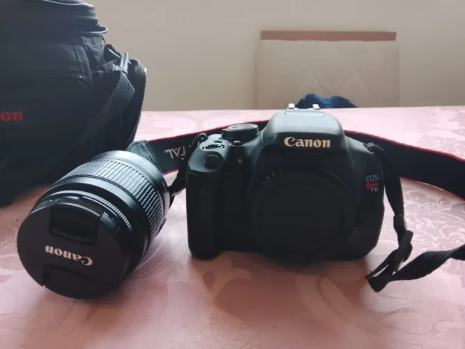 Canon t3i + lente 18-55mm