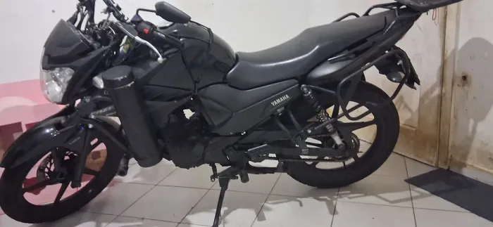 Fazer 150, ano 2021/2022, 36.500 km rodados, segundo dono, revisada, pneus novos.