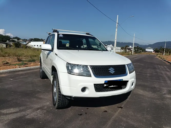 Suzuki Grand Vitara 2.0 16V 4x2/4x4 5P Aut. 2011