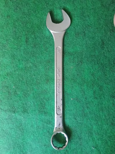 chave combinada (boca e estrela) de 32 mm, fabricada em aço forjado