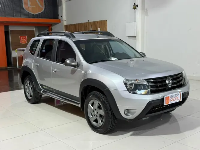 Renault Duster Dynamique 2.0 Hi-flex 16V Aut. 2015