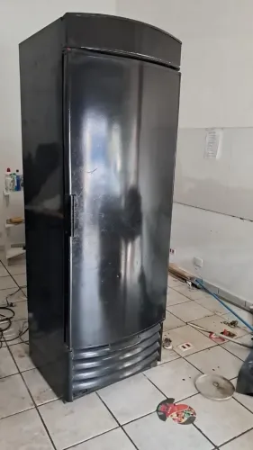 Freezer /  Cervejeira  Vertical Metalfrio 580L - (Gela bem Bebidas trincando, Robusta