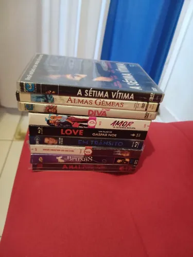 Lote de Blu ray com encarte e luvas