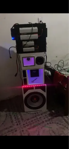 Vendo som automotivo
