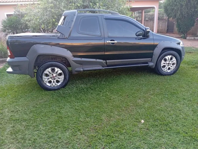 Fiat Strada Adventure1.8/ 1.8 Locker Flex CD 2012