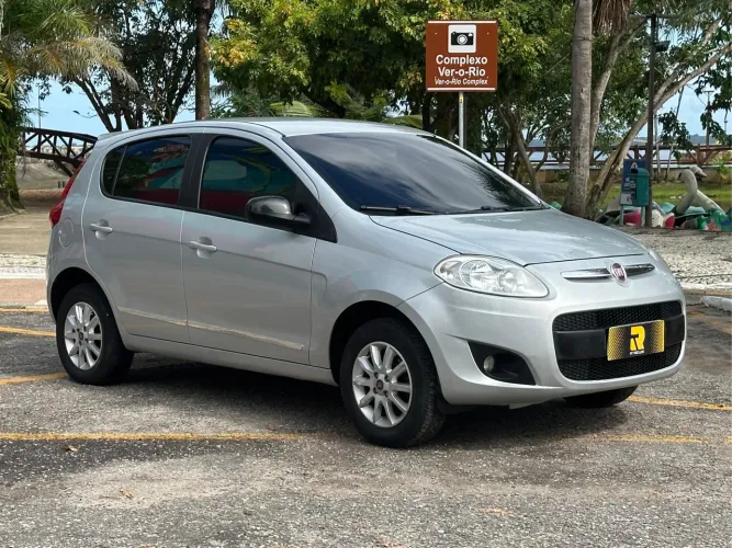 Fiat Palio Attractive 1.0 EVO Fire Flex 8V 5P 2015