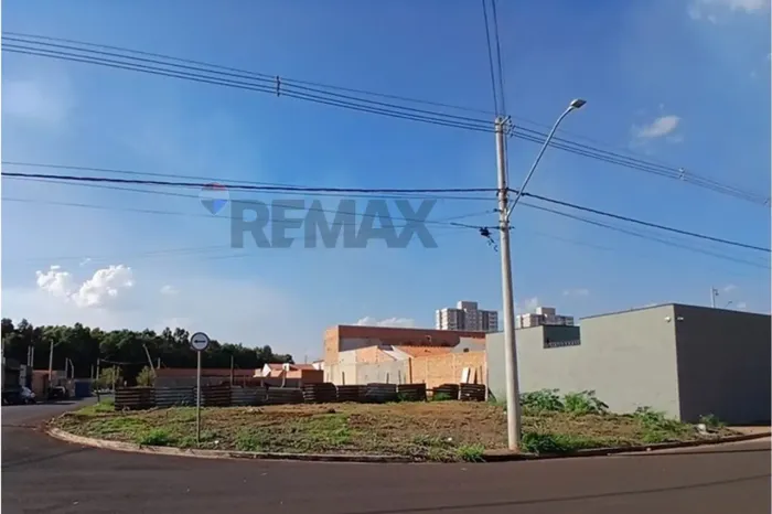 Seu projeto começa aqui: terreno plano de 202 m² por R$ 130 mil