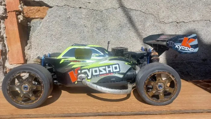 Kyosho inferno neo