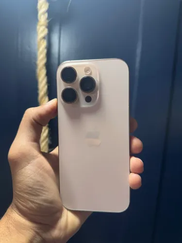 Iphone 16 Pro 128GB Desert/ IMPECÁVEL/GARANTIA 6 MESE/ PARCELO EM 12X
