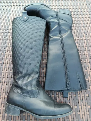Desapegando Bota preta tamanho 37 R$80,00