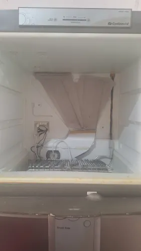 Geladeira continental 447L sem gás (motor funcinando).
