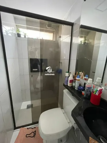 Apartamento 2 Quartos com Armários e Garagem Localização Privilegiada!