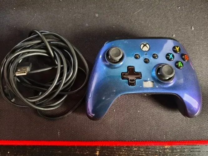 Controle PowerA Enhanced com Fio Xbox Series X|S Roxo