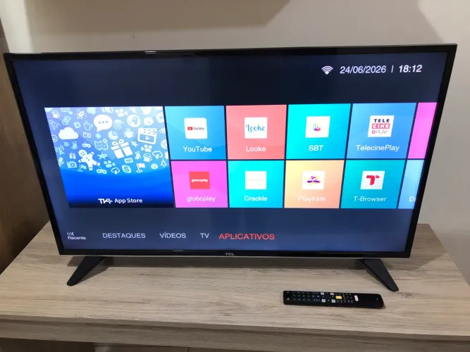 Tv smart TCL 40 polegadas novinha