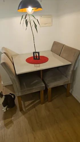 Sala de Jantar Mesa Salinas Tampo com Vidro 90x90 e 4 Cadeiras Londres