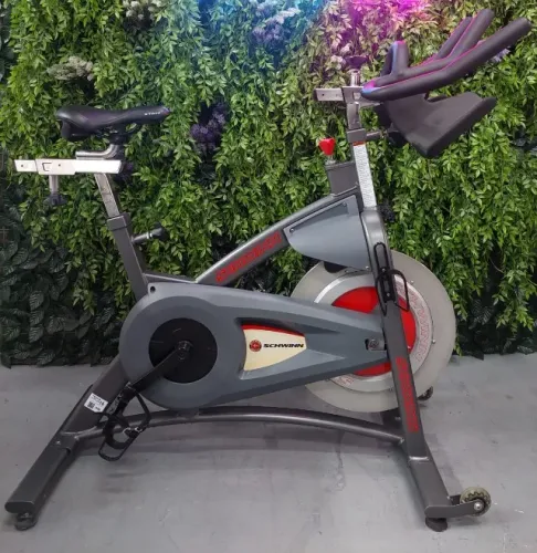 Bike Spinning Ergométrica Schwinn Revisada Até 120kg